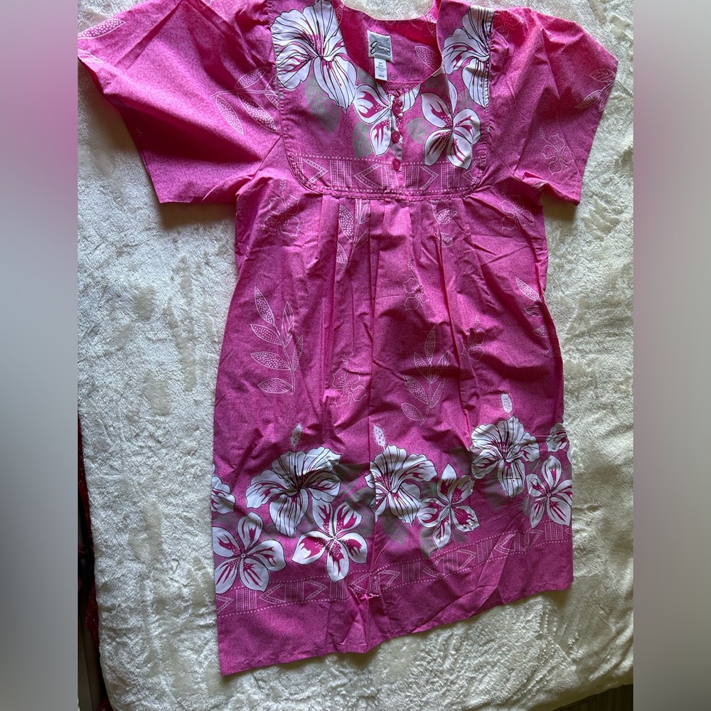 Easy essentials woman’s Pink Floral dress size large